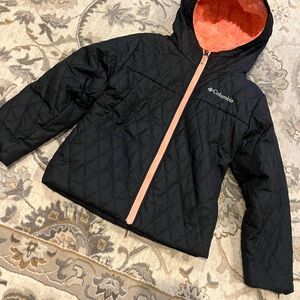 Columbia Kids Black fuzzy inside Jacket size 6 girls